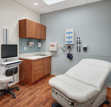 Infusion and imaging room